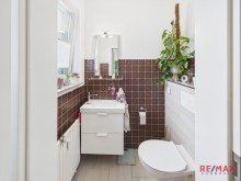 G�ste-Bad-EG Landhaus mit Neubau, Ferienwohnung, Wintergarten & Photovoltaik auf gro�em Grundst�ck