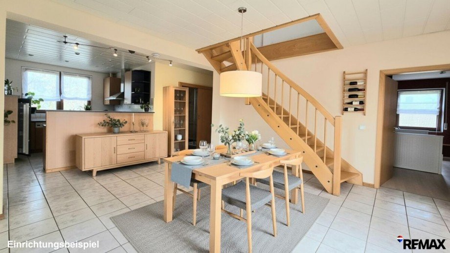 Esszimmer gestaged Maisonettewohnung Nordstemmen / Barnten