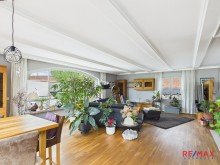 Wohnzimmer-EG Landhaus mit Neubau, Ferienwohnung, Wintergarten & Photovoltaik auf gro�em Grundst�ck