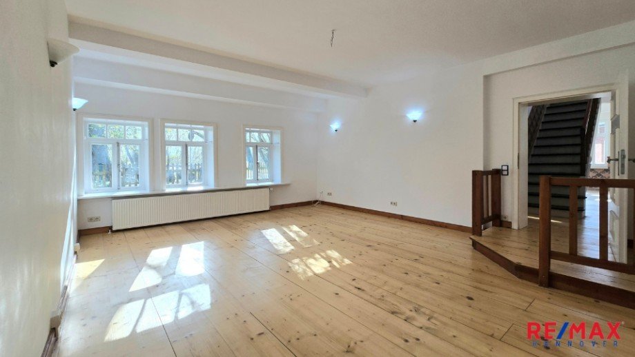 Haus 1 Wohnzimmer 2 EG Mehrfamilienhaus Neustadt am R�benberge