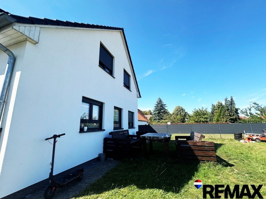 Frontansicht Zweifamilienhaus Burgdorf