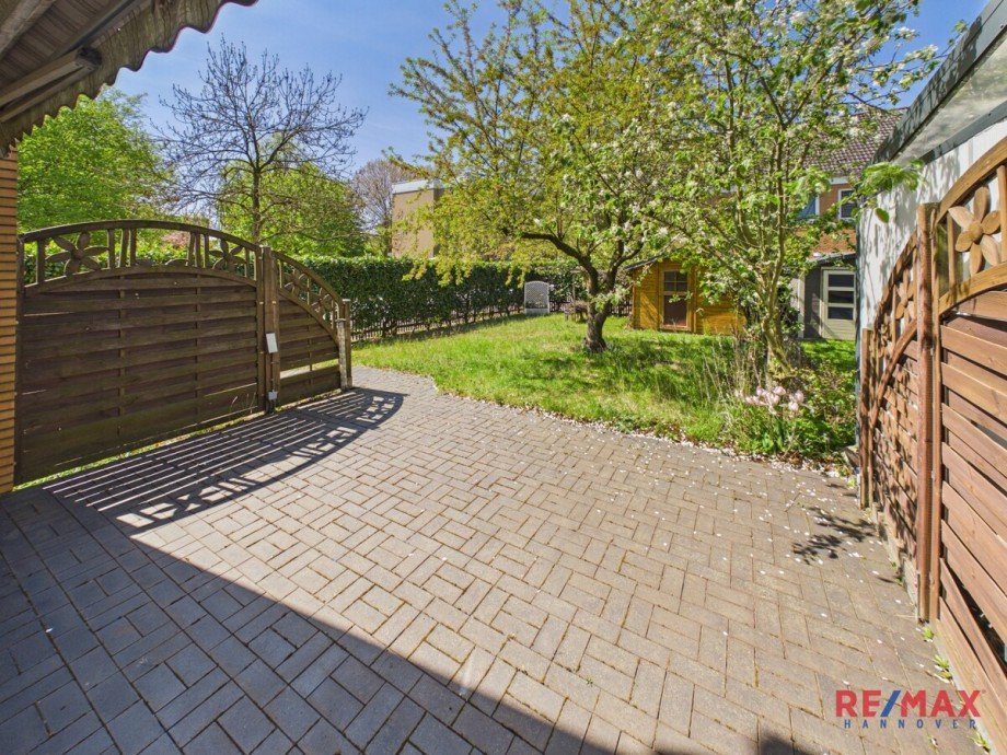 Terasse mit Garten 01 Reihenendhaus Hannover