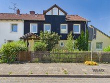 Haus zentrale Au�enansicht Gro�z�giges Reihenmittelhaus in gefragter Lage der Marienburger H�he