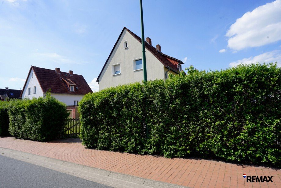 Stra�enansicht Einfamilienhaus Langenhagen