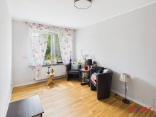 G�ste-Zimmer Landhaus mit Neubau, Ferienwohnung, Wintergarten & Photovoltaik auf gro�em Grundst�ck