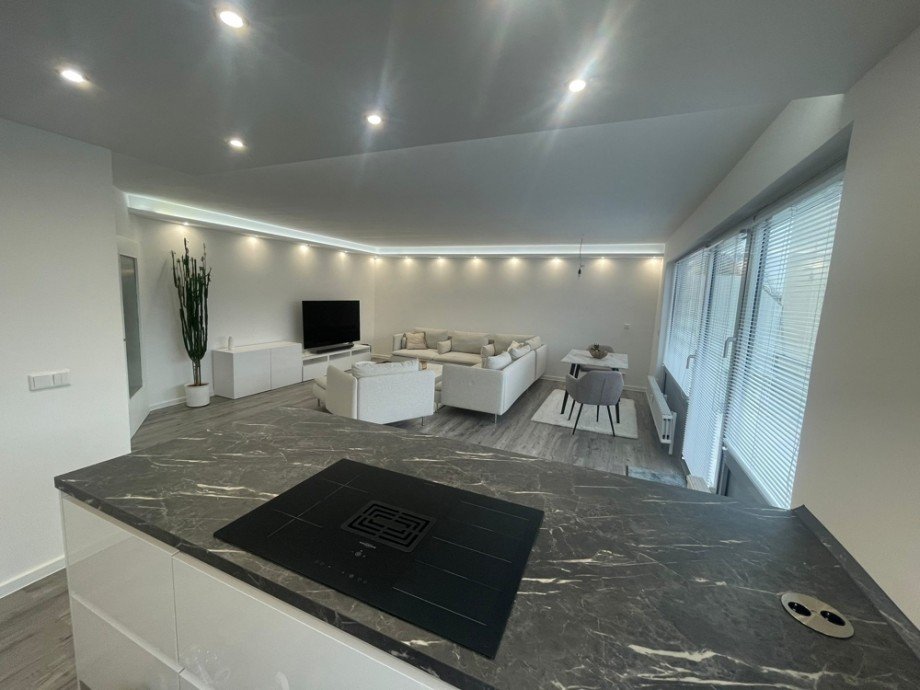 K�chen + Wohnen Etagenwohnung D�sseldorf