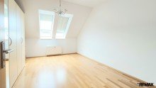 Arbeitszimmer Helle Maisonette-Wohnung �ber den D�chern von Anderten - 4 Zimmer, EBK, Keller, Studio