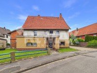 Hauptbild Charmantes Einfamilienhaus mit gro�em Grundst�ck und vielseitigem Entwicklungspotenzial