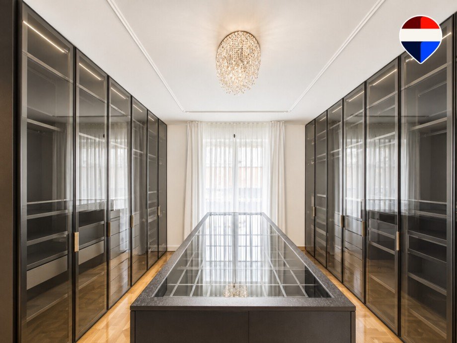 Ankleidezimmer Villa Hannover / Isernhagen-S�d