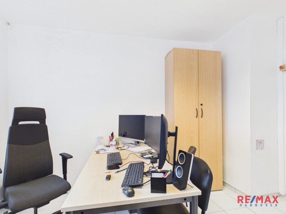 B�ro B�rofl�che Springe