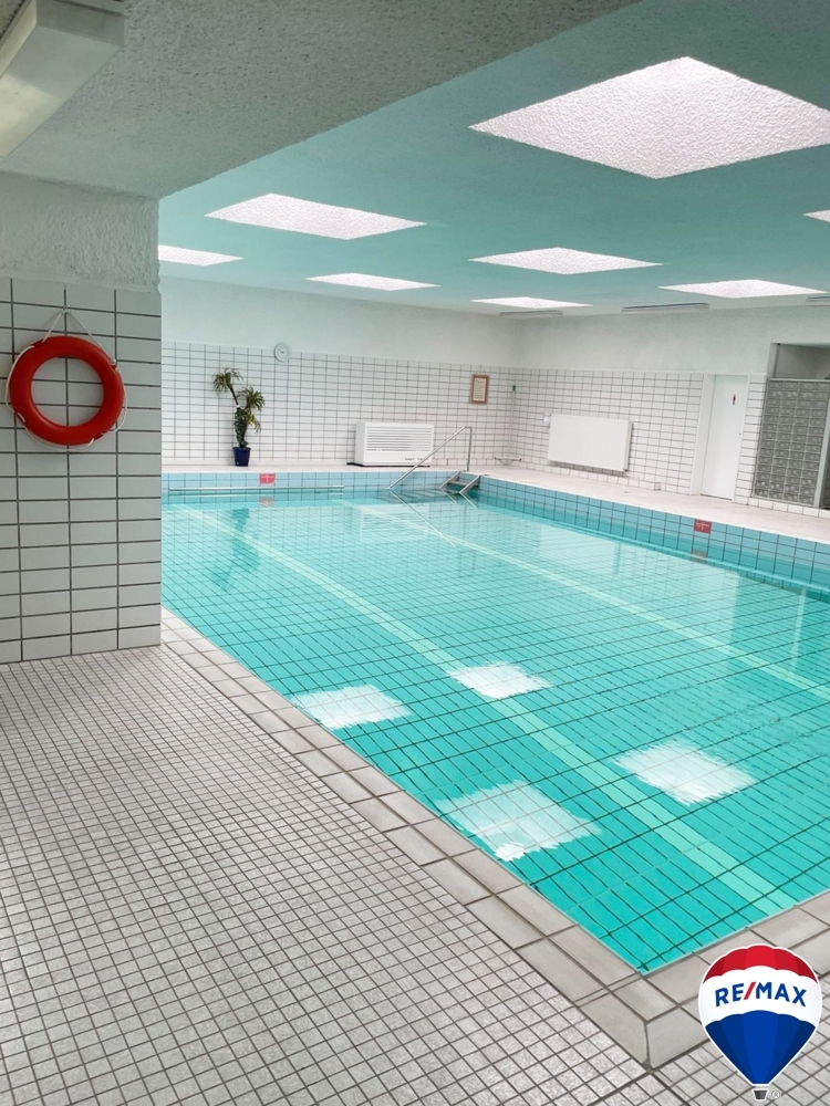 Schwimmbad Etagenwohnung D�sseldorf