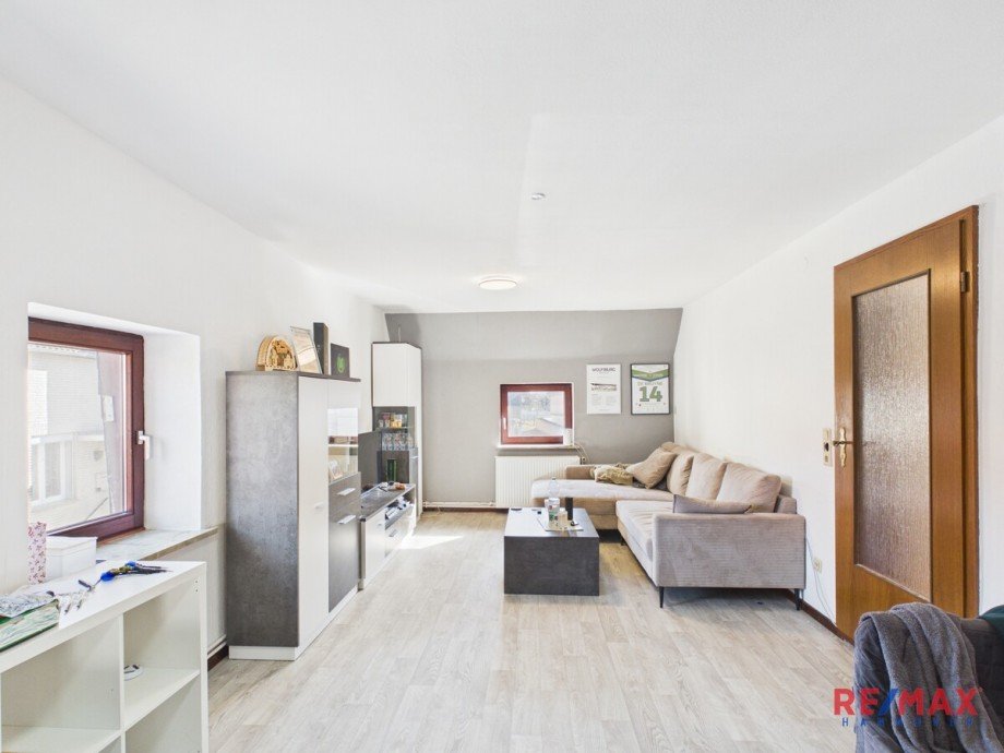 Wohnzimmer-OG Mehrfamilienhaus Gro� Fl�the