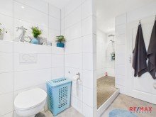 Badezimmer EG Charmante Doppelhaush�lfte in ruhiger Wohnlage