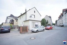 Au�enansicht Zentral in Lehrte: Sanierungsbed�rftiges Mehrfamilienhaus in Bahnhof-N�he!