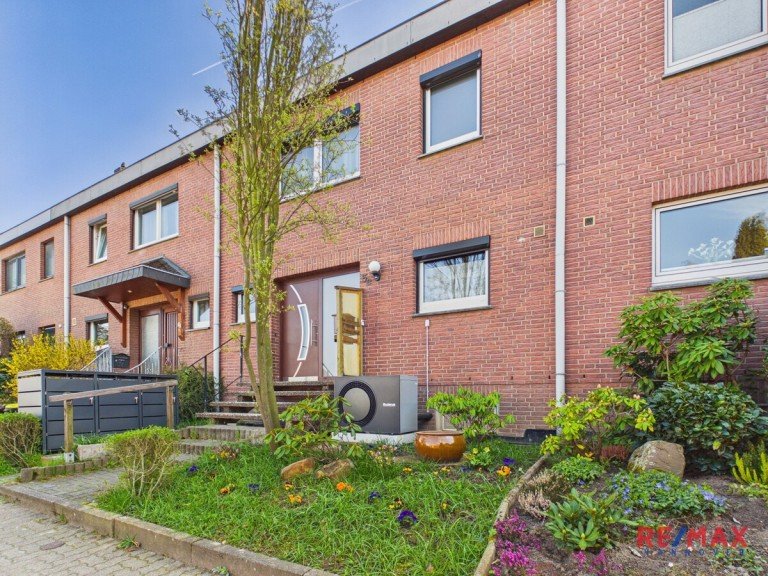 Au�enansicht Barsinghausen Reihenmittelhaus Familienfreundliches Reihenmittelhaus mit viel Platz und guter Infrastruktur in Barsinghausen!