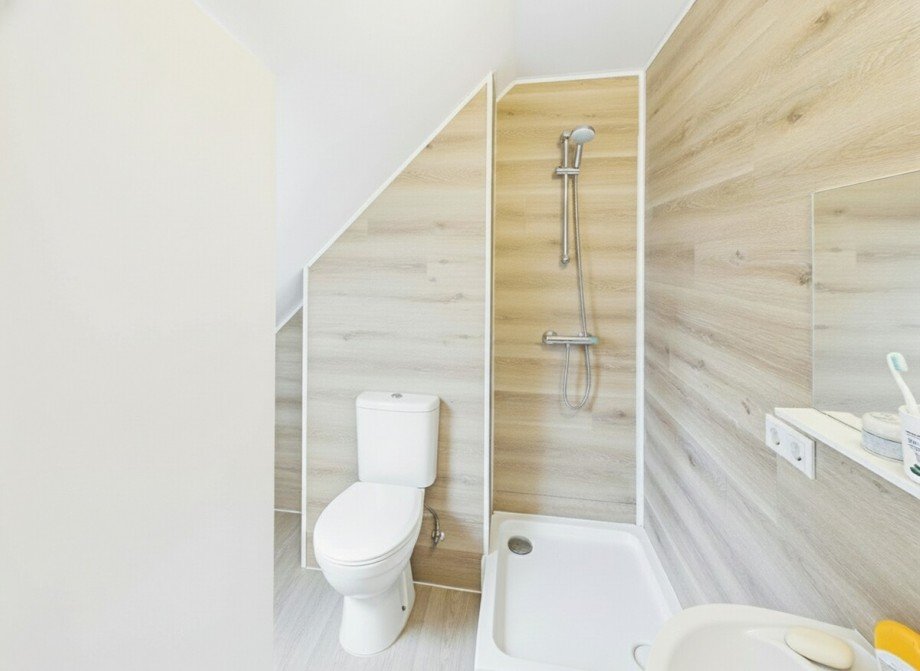 Badezimmer 2. Ebene Maisonettewohnung Hannover