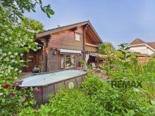 Au�enansicht Blockholzhaus Idylle mit Pool, Kamin & Sauna: Dein t�gliches Urlaubsgef�hl