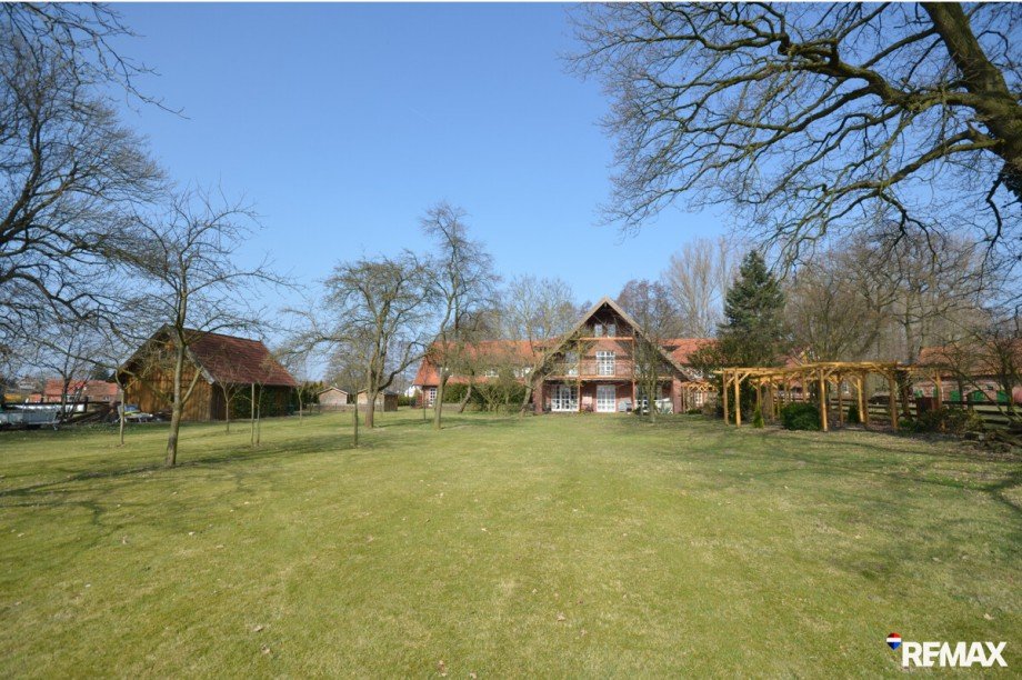 S�dfl�gel aus Garten 2 Haus Wedemark-Abbensen