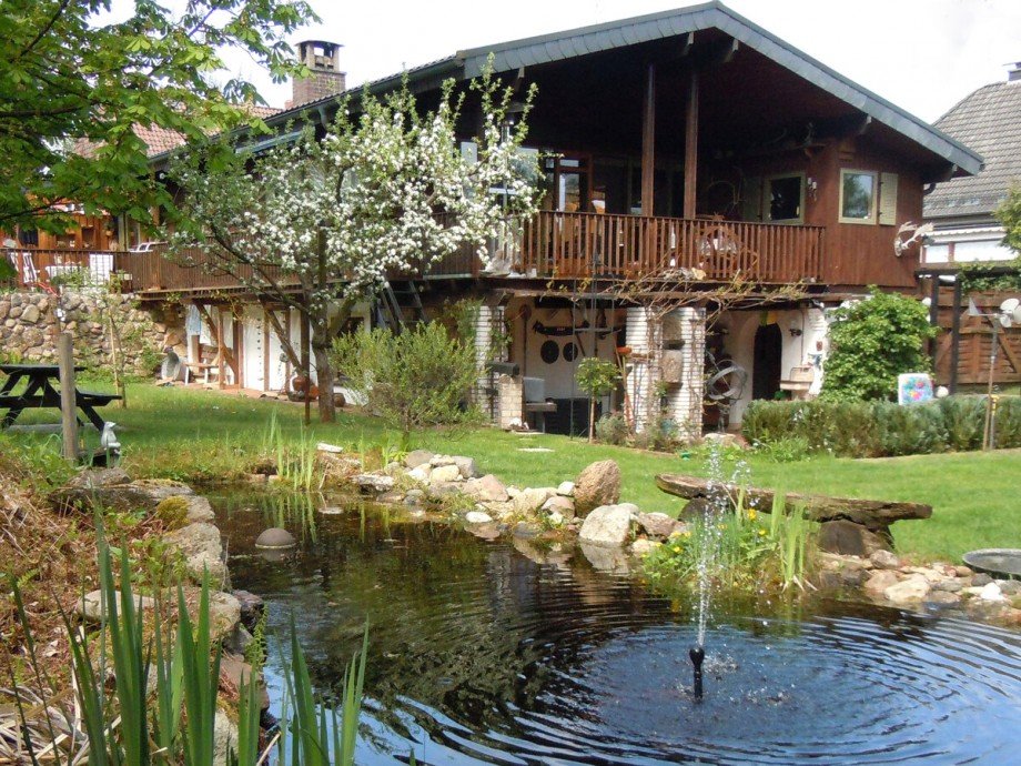 Ansicht Sommer Einfamilienhaus Unterl��