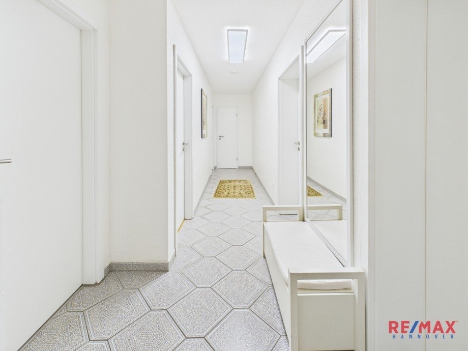 Flur (1. OG links) Mehrfamilienhaus Hannover