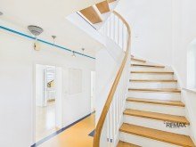 Diele im Erdgeschoss Gro�z�giges Reihenmittelhaus in gefragter Lage der Marienburger H�he