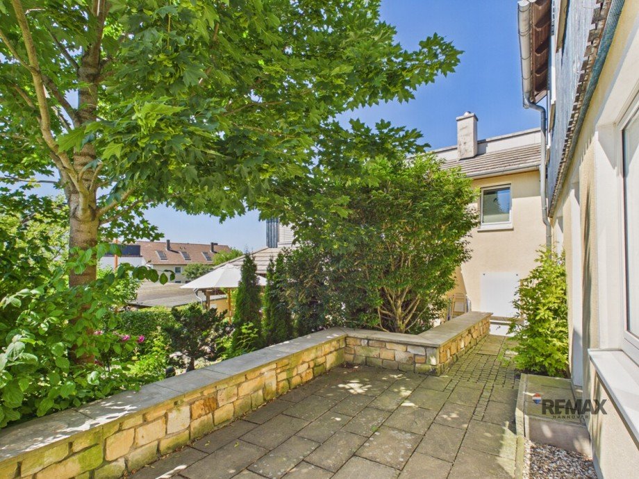 Terrassensicht von der linken Perspektive Reihenmittelhaus Hildesheim