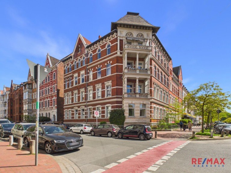 Hausansicht Hannover Etagenwohnung Vermietete Altbauwohnung mit Originaldetails in begehrter Oststadt-Lage!