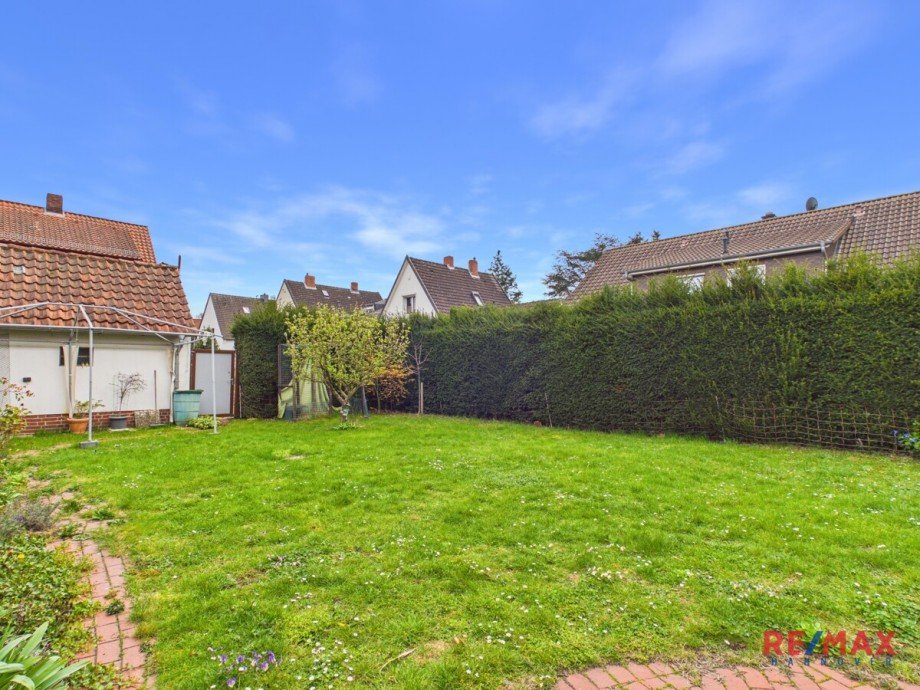 EG Wohnung - Garten und Garagenzugang Mehrfamilienhaus Hannover