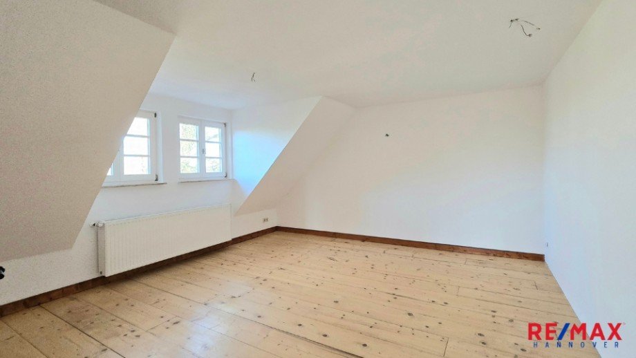 Haus 1 Zimmer 4 OG Mehrfamilienhaus Neustadt am R�benberge