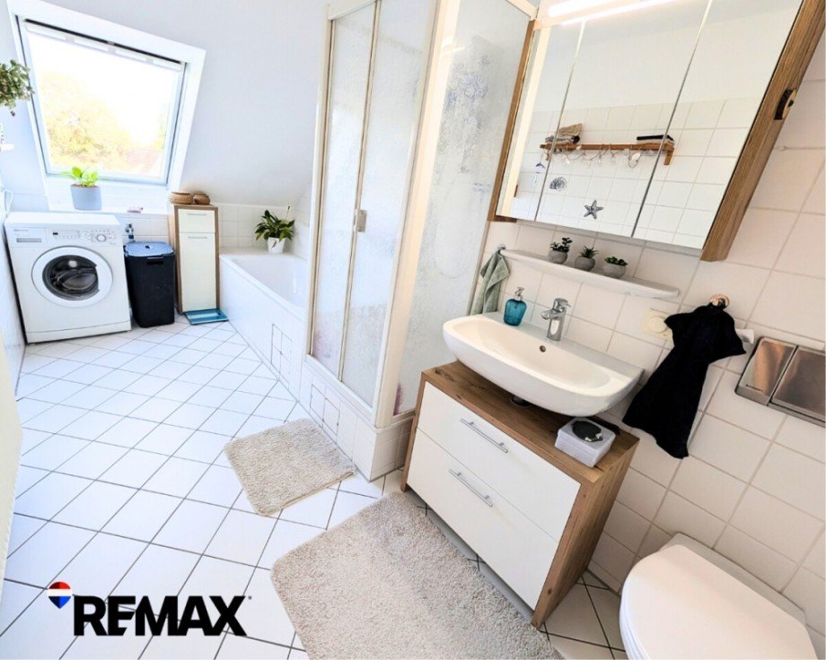 Badezimmer 2 Dachgeschosswohnung Wunstorf