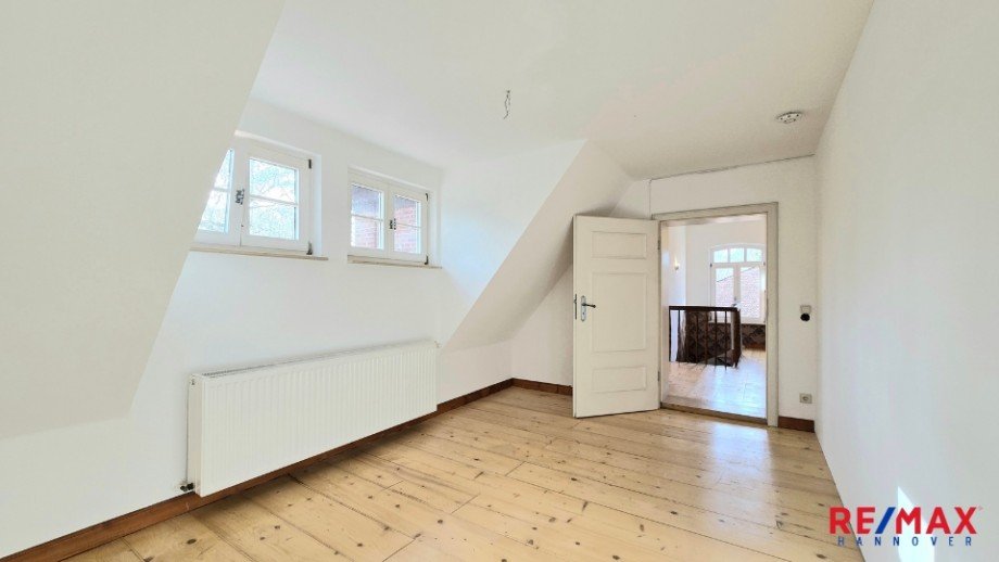 Haus 1 Zimmer 2 OG Mehrfamilienhaus Neustadt am R�benberge