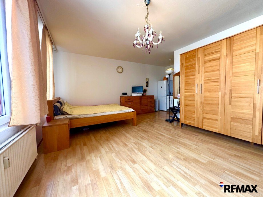 Wohn-und Schlafzimmer Etagenwohnung Hannover
