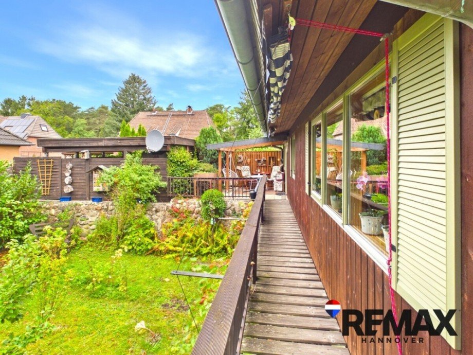 Veranda seitlich Einfamilienhaus Unterl��