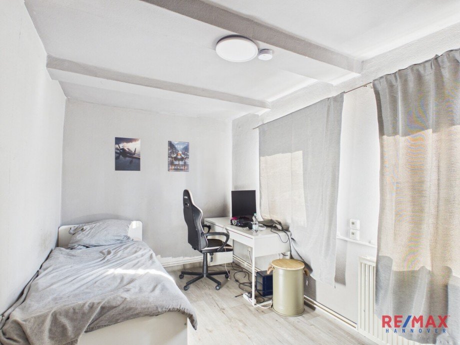 Schlafzimmer Mehrfamilienhaus Gro� Fl�the