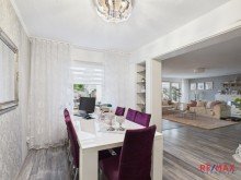 Esszimmer Charmante Doppelhaush�lfte in ruhiger Wohnlage
