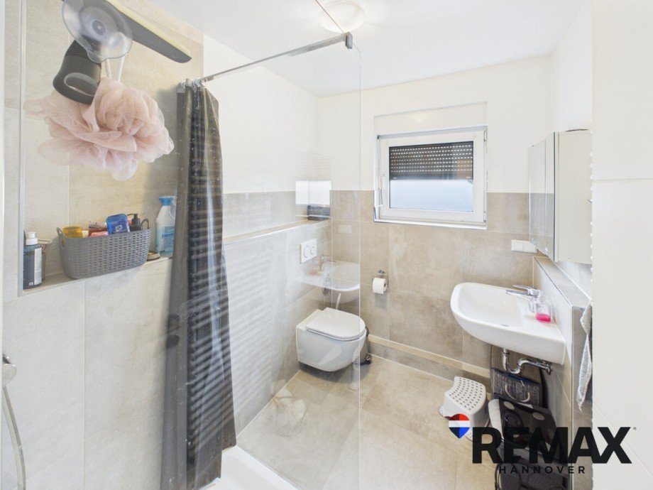 Badezimmer 1.OG Reihenendhaus Ronnenberg