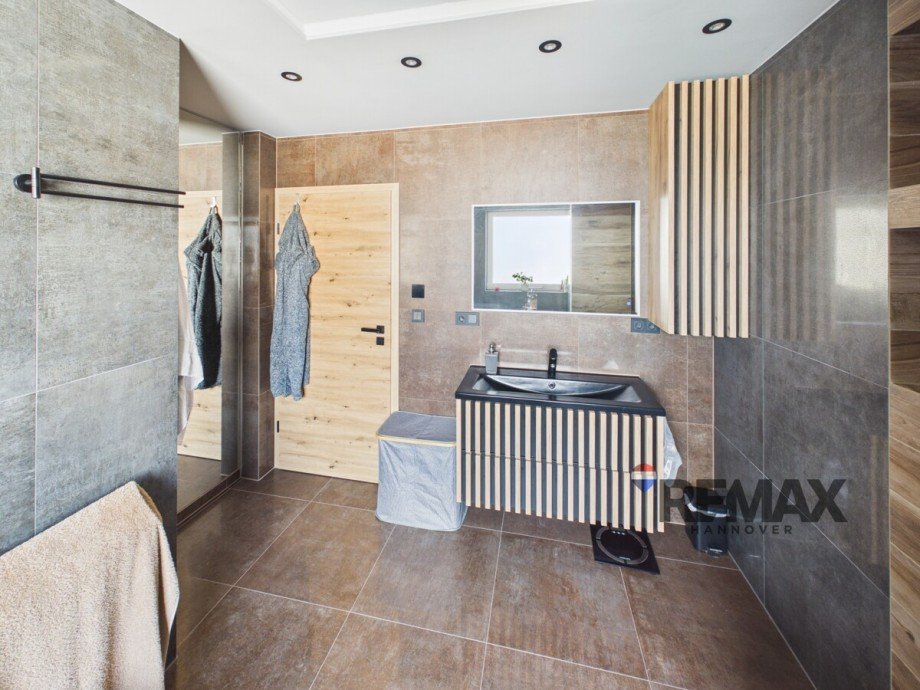 Badezimmer OG Einfamilienhaus Didderse